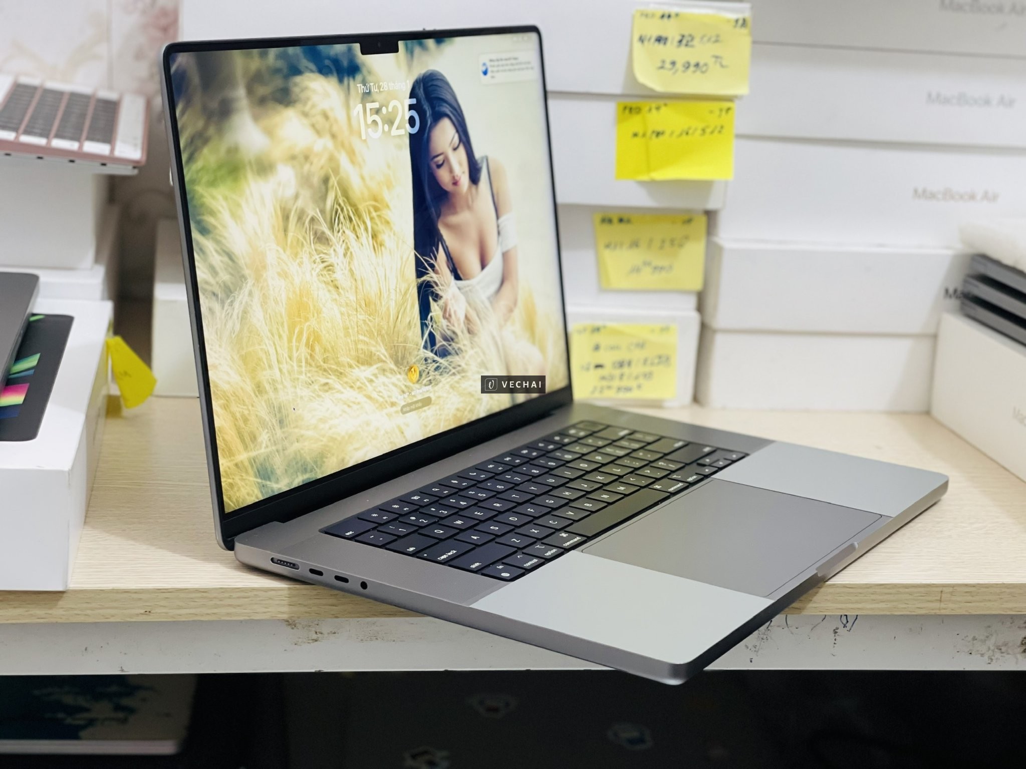 MacBook Pro 16" – M1 Pro/16/512: Cùng Bạn Bứt Phá!