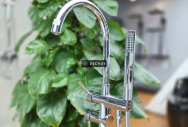 Vòi sen đặt sàn cho bồn tắm