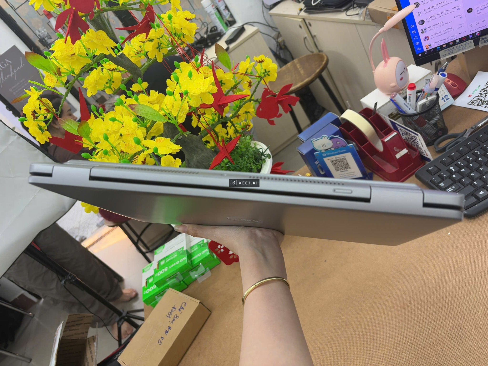 – Dell Latitude 5540/ i5 1345U/ 8GB/ 256GB NVMe/ FHD Touch/ Cam IR Led/ Pin Excellent 30k