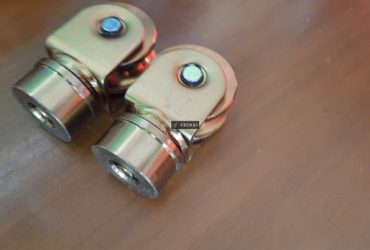 Bánh xe cửa lùa xoay 360 độ – Nơi bán bánh xe cửa lùa xoay