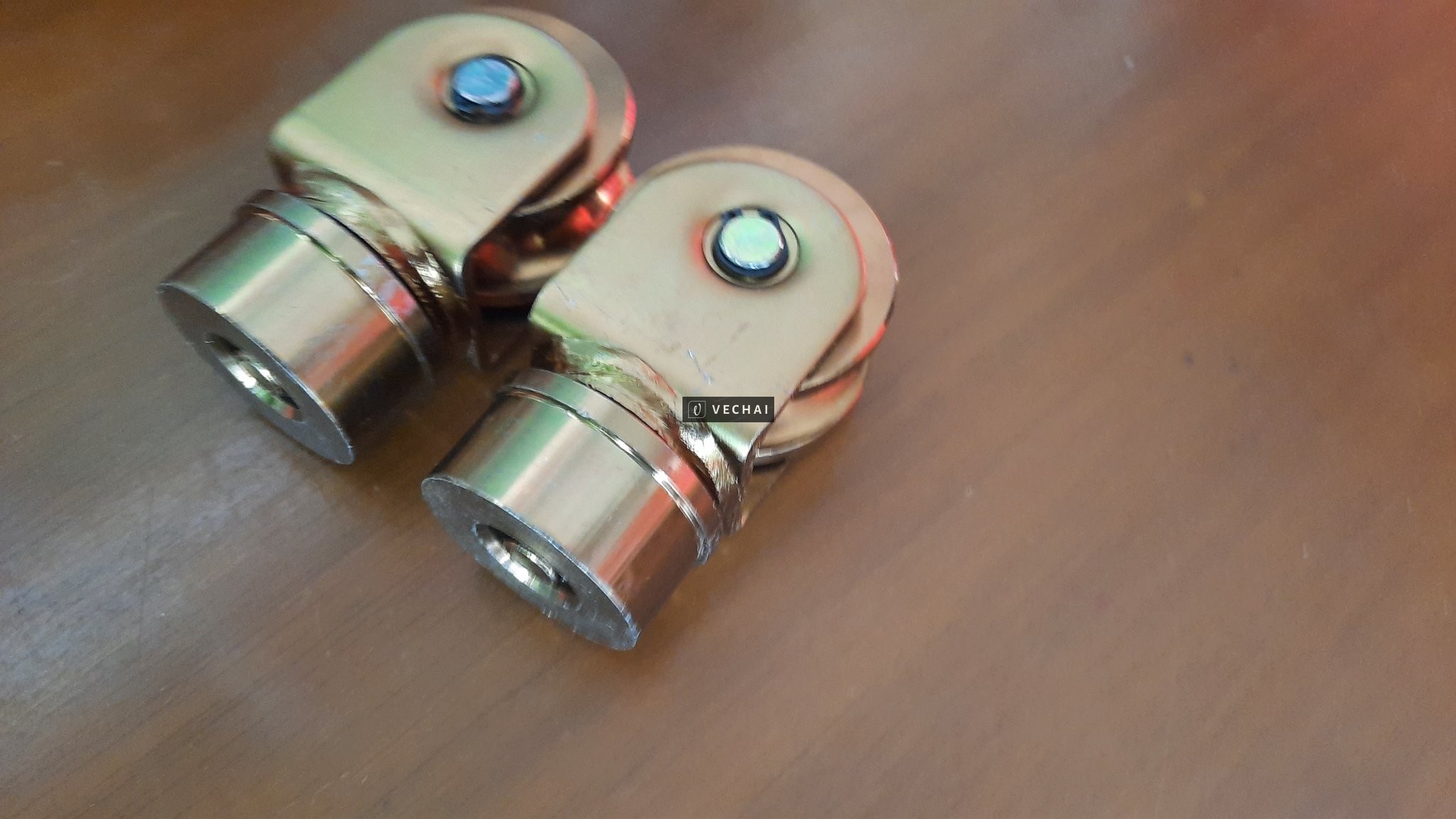 Bánh xe cửa lùa xoay 360 độ – Nơi bán bánh xe cửa lùa xoay