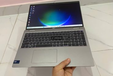 Laptop Dell Latitude 5540 Cpu I5 1350P. Ram 16G. SSD 256G. 15''6 FHD IPS