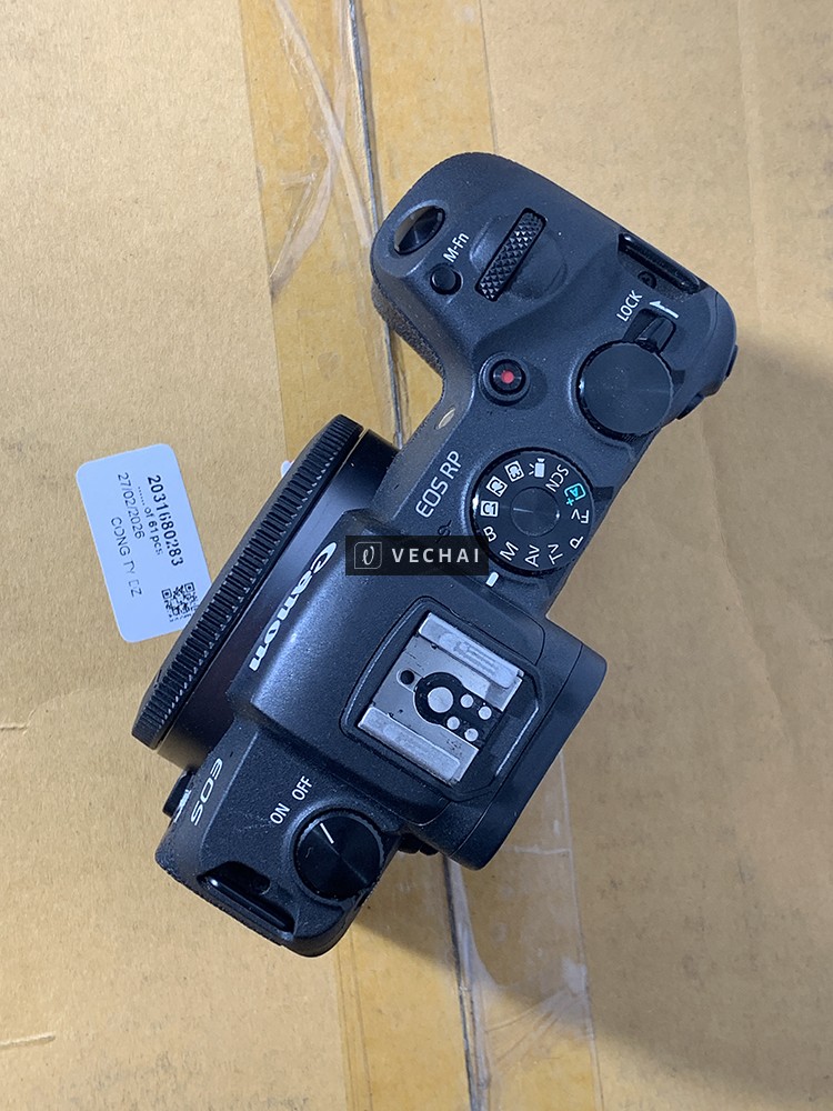 Canon EOS RP mới và cũ