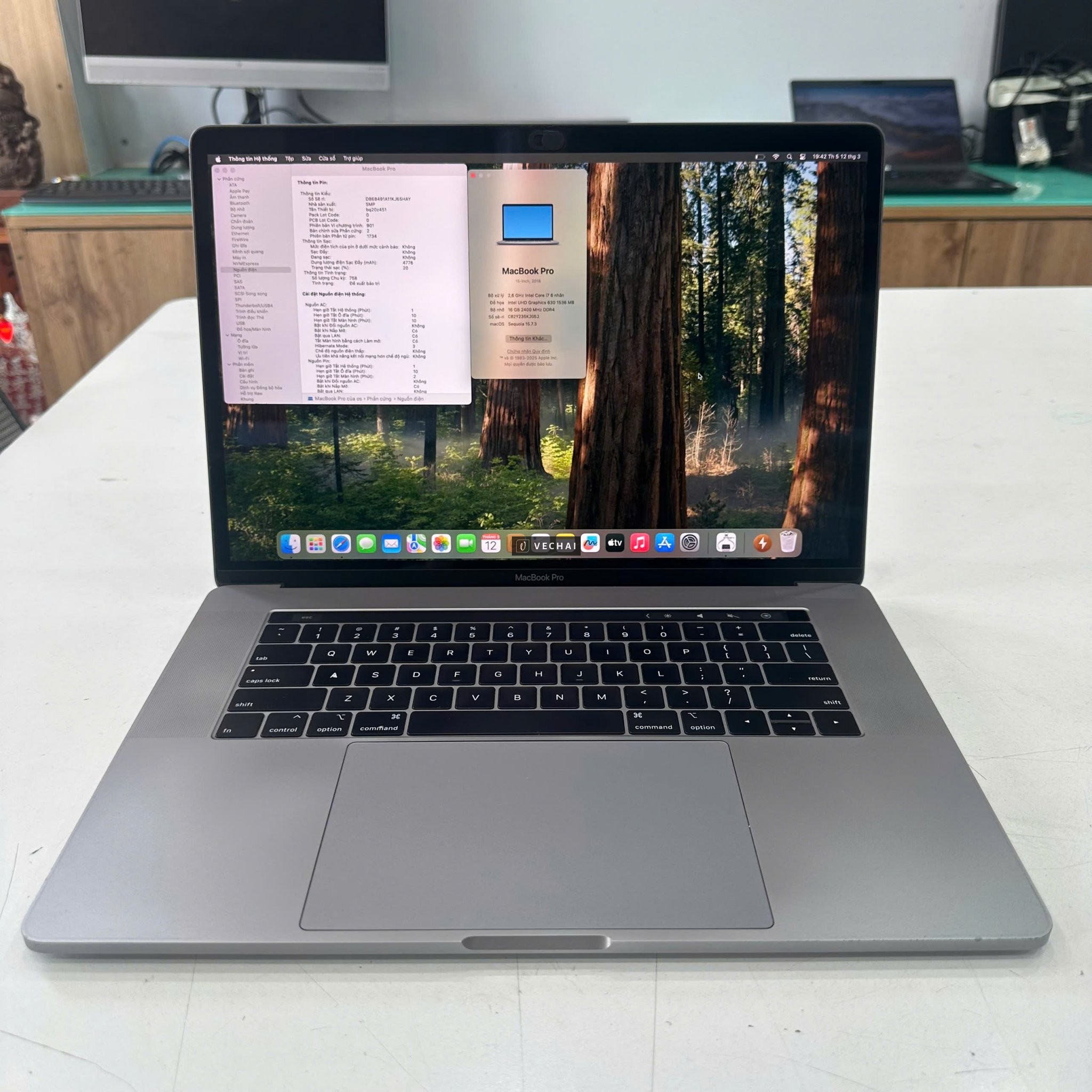 MacBook Pro 15 inch i7 16GB/512GB/Card rời 4G