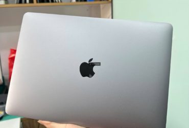 MacBook Pro 2019 Core i7 16GB/512GB vỏ ít đẹp