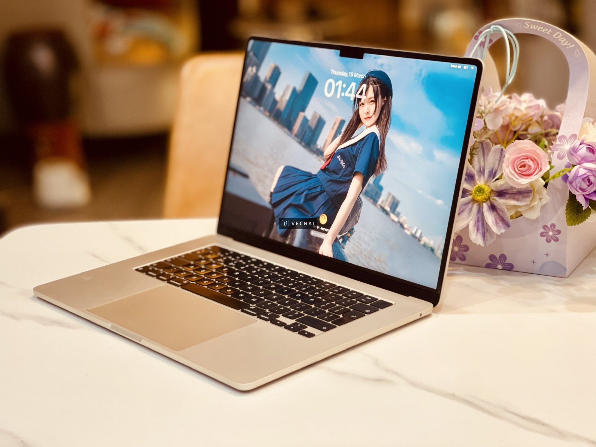 MacBook Air 15" – M2/16GB/512GB – Starlight – 19tr990k