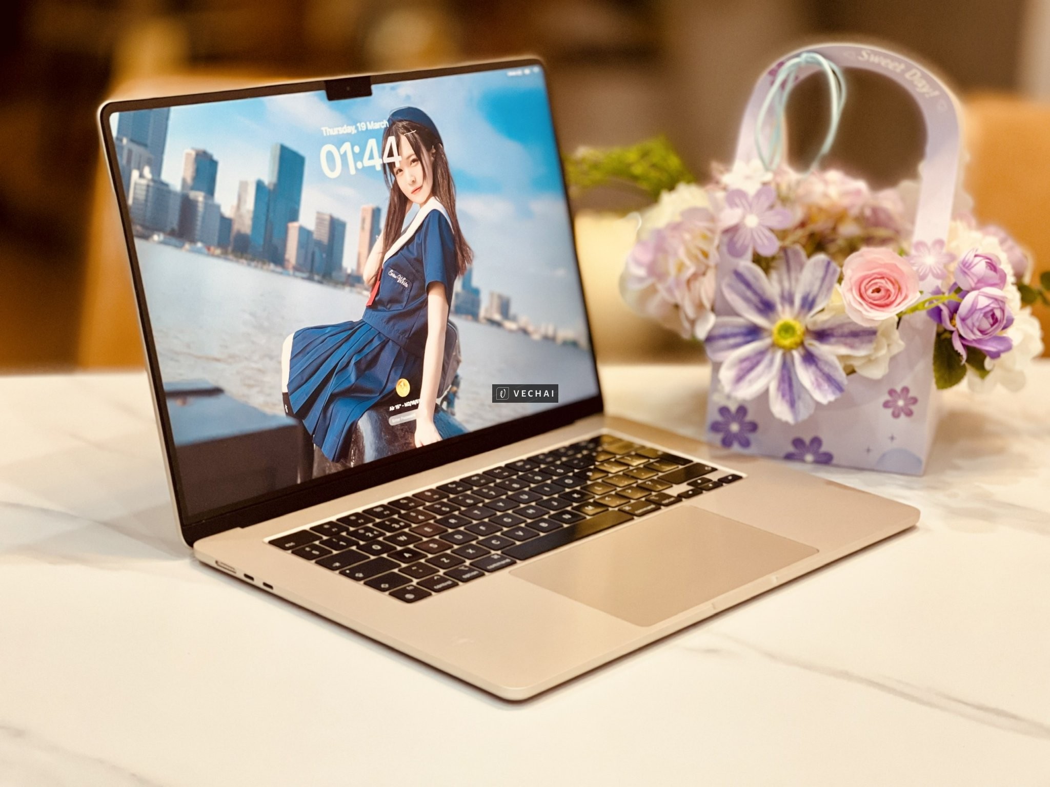 MacBook Air 15" – M2/16GB/512GB – Starlight – 19tr990k