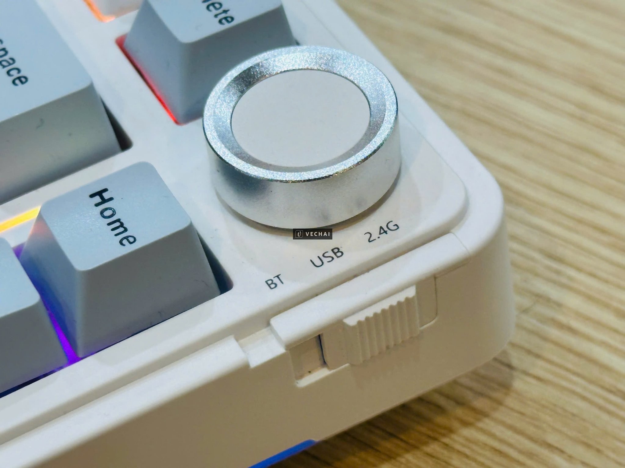 Bàn phím cơ không dây AULA S75 PRO bluetooth Có 3 mode – Có màn LCD – LED RGB – bàn phím như mới – E