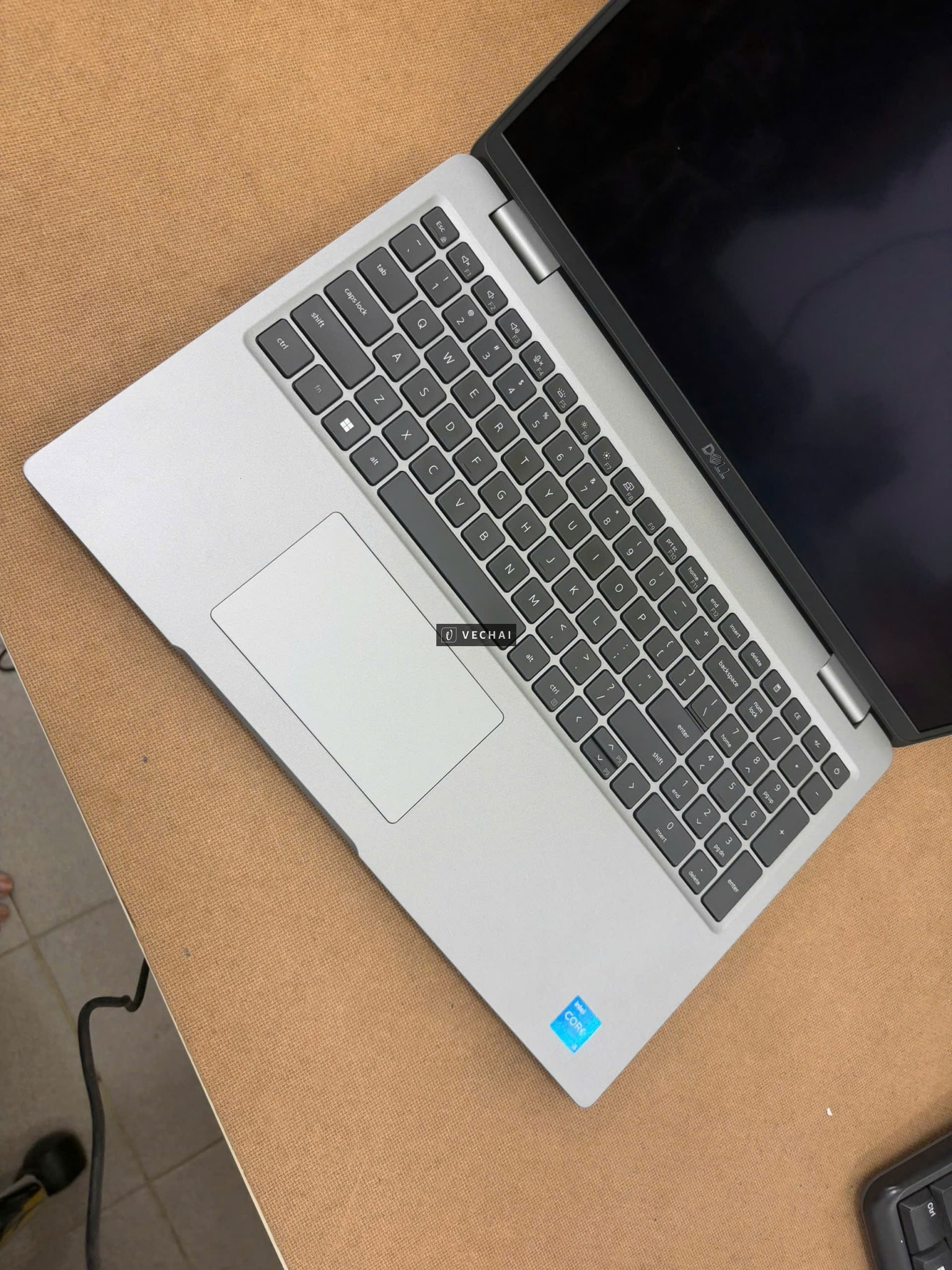 Dell Latitude 5540/ i5 1345U/ 8GB/ 256GB NVMe/ 15.6in FHD Touch – hằn nhẹ/ Cam IR Led/ Pin Excellent