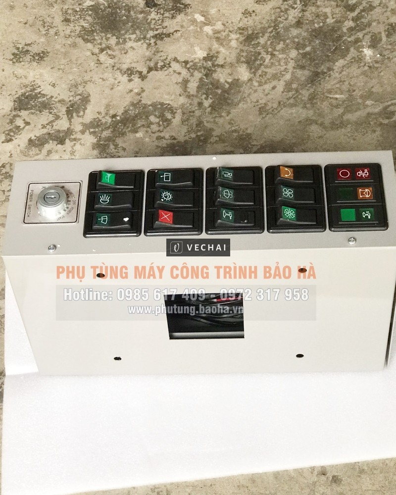 Hộp điều khiển QY50B XCMG – Trái tim vận hành cẩu 50 tấn