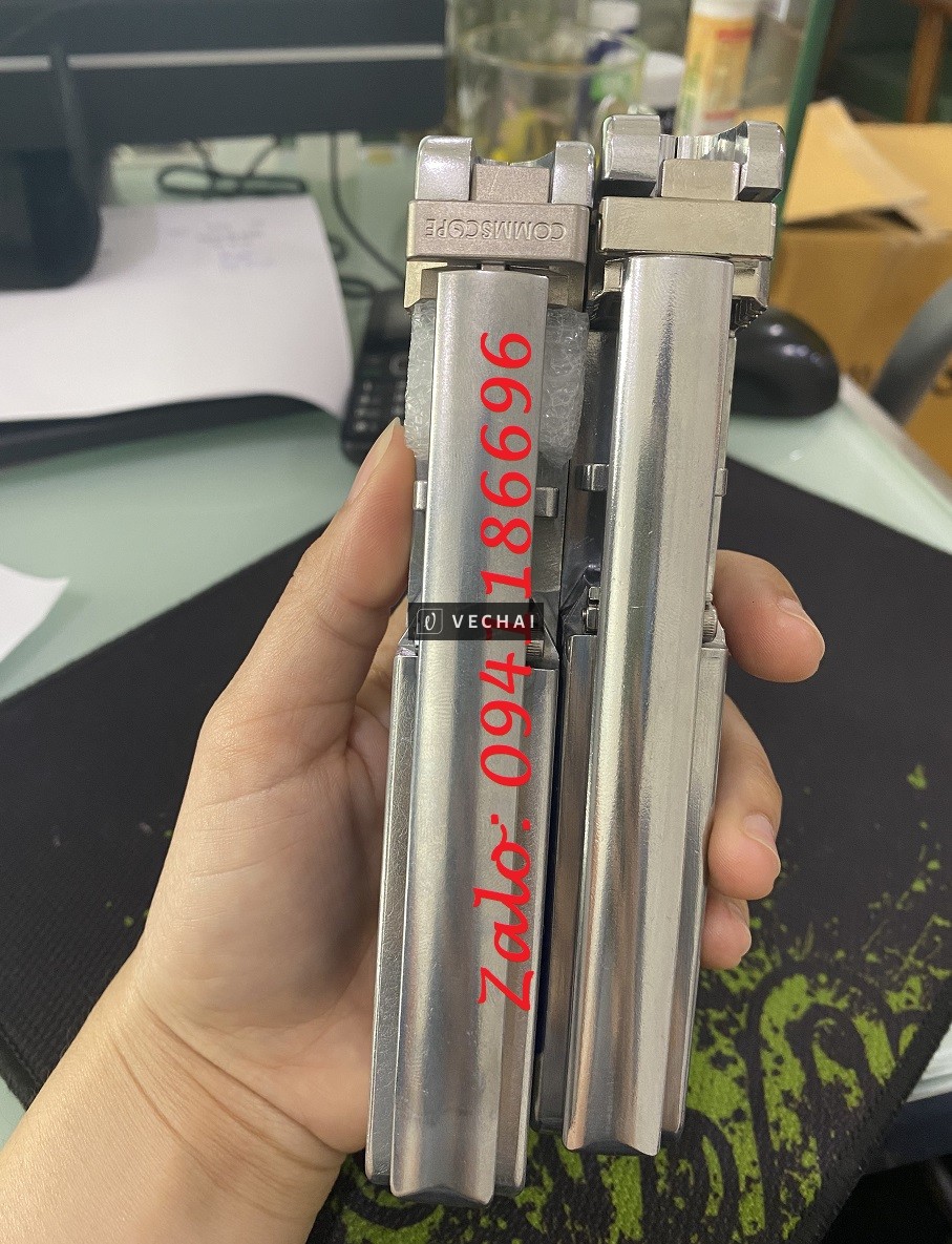 Kìm nhấn nhân mạng Commscope/AMP, Cáp mạng đi thang máy Cat7