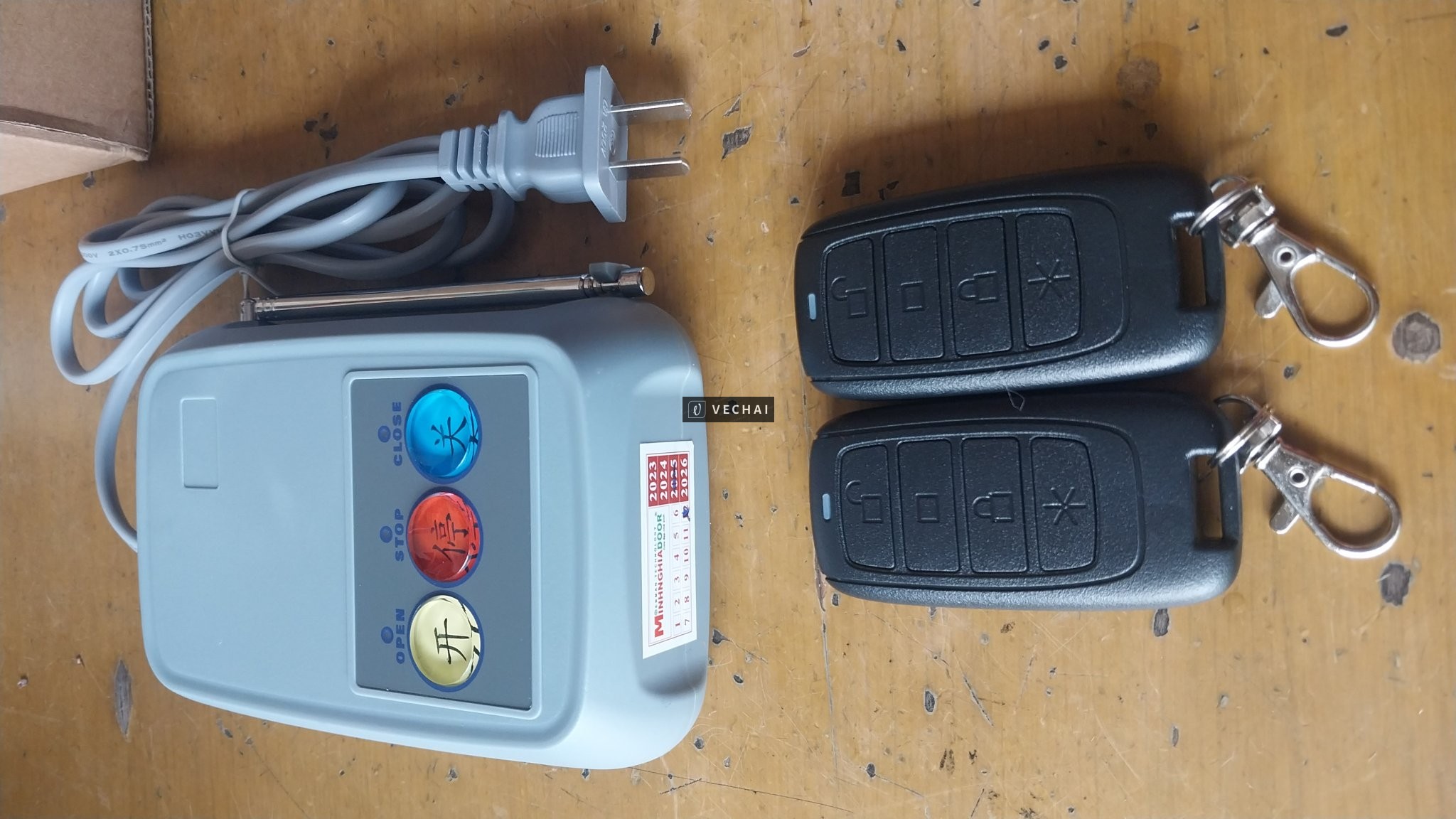 Bộ điều khiển cổng xếp Baisheng