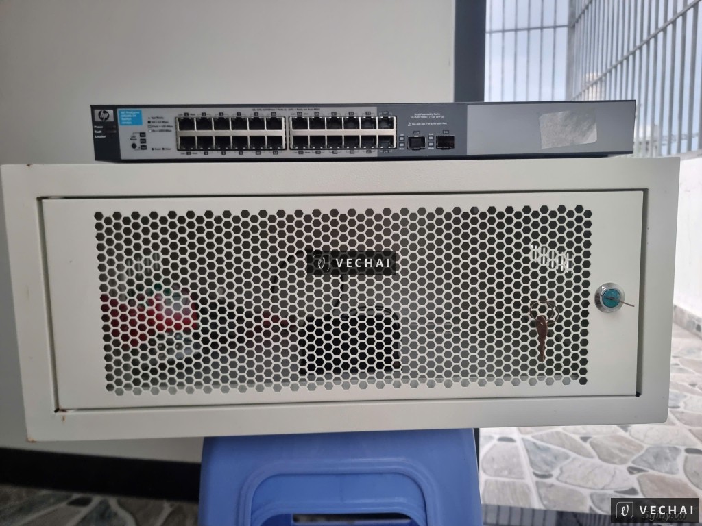 Thanh lý combo tủ rack + SW HP