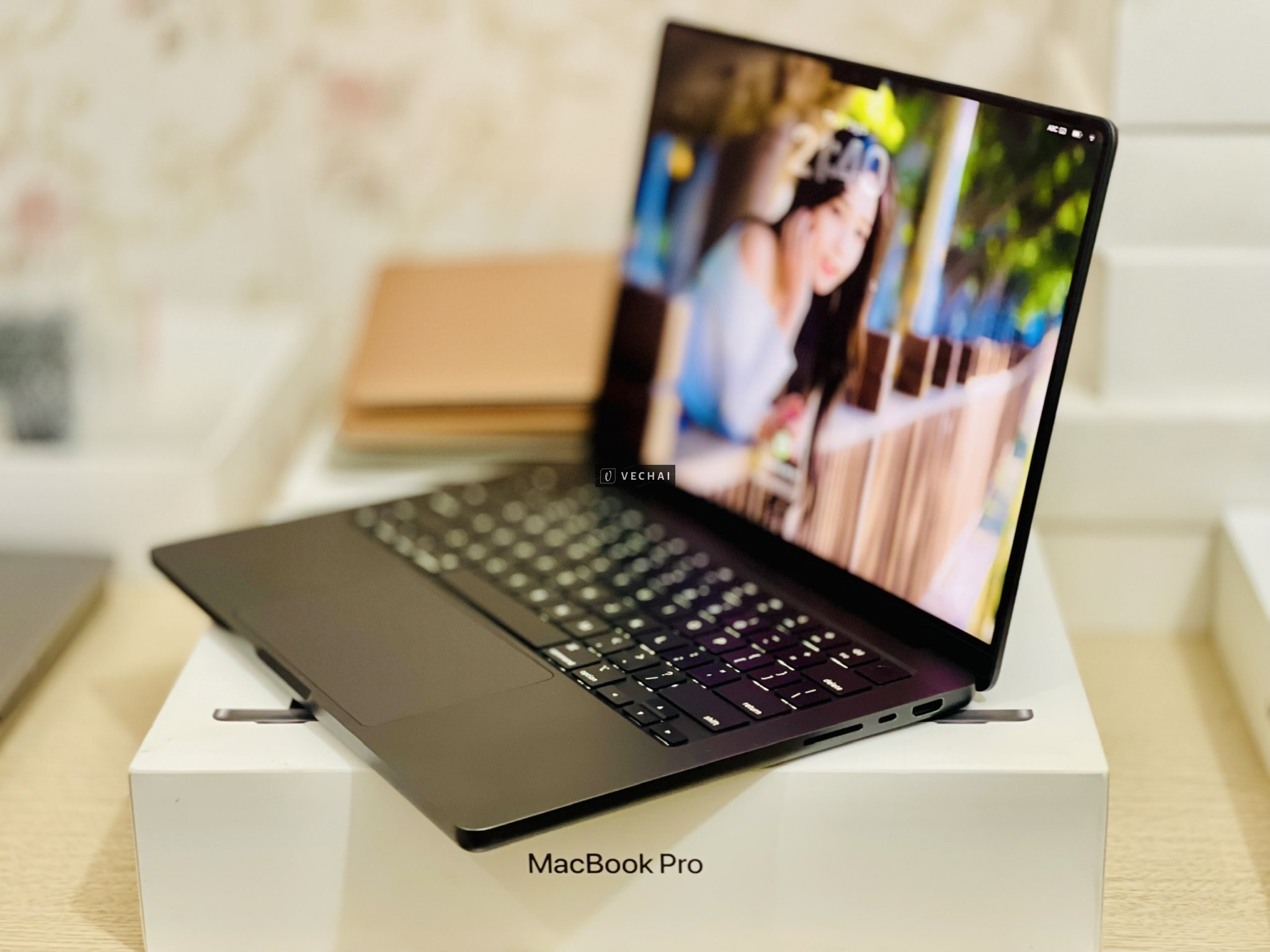 KÈO CUỐI: MACBOOK PRO 14" M3 PRO 36GB RAM – MÀU ĐEN SPACE BLACK