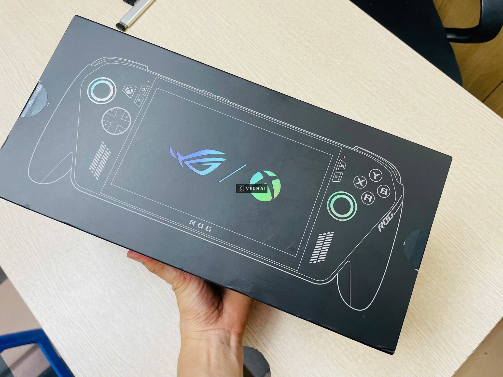 Máy cầm tay chơi game ROG Xbox Ally X Newseal Mới 100% Nguyên Hộp  – ROG Xbox Ally X RAM 24GB Bộ nhớ