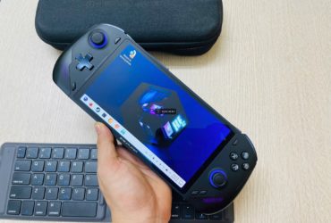Máy chơi game cầm tay OneXPlayer F1 Pin 100% như mới  – OneXplayer Fly F1 AMD Ryzen 7 –  8840U RAM 3