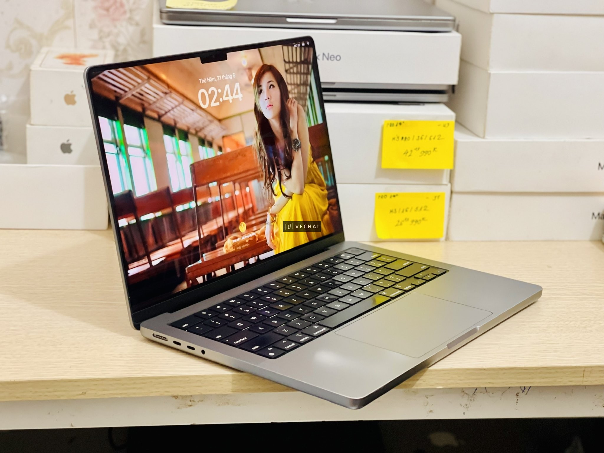 GIÁ PHÁT LỘC – MBP 14" M1 PRO 1TB THANH LÝ GIÁ 21tr888