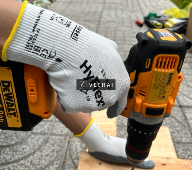 Găng Tay Chống Cắt HyFlex 11-800 – Linh hoạt, bám tốt cho thao tác cơ khí